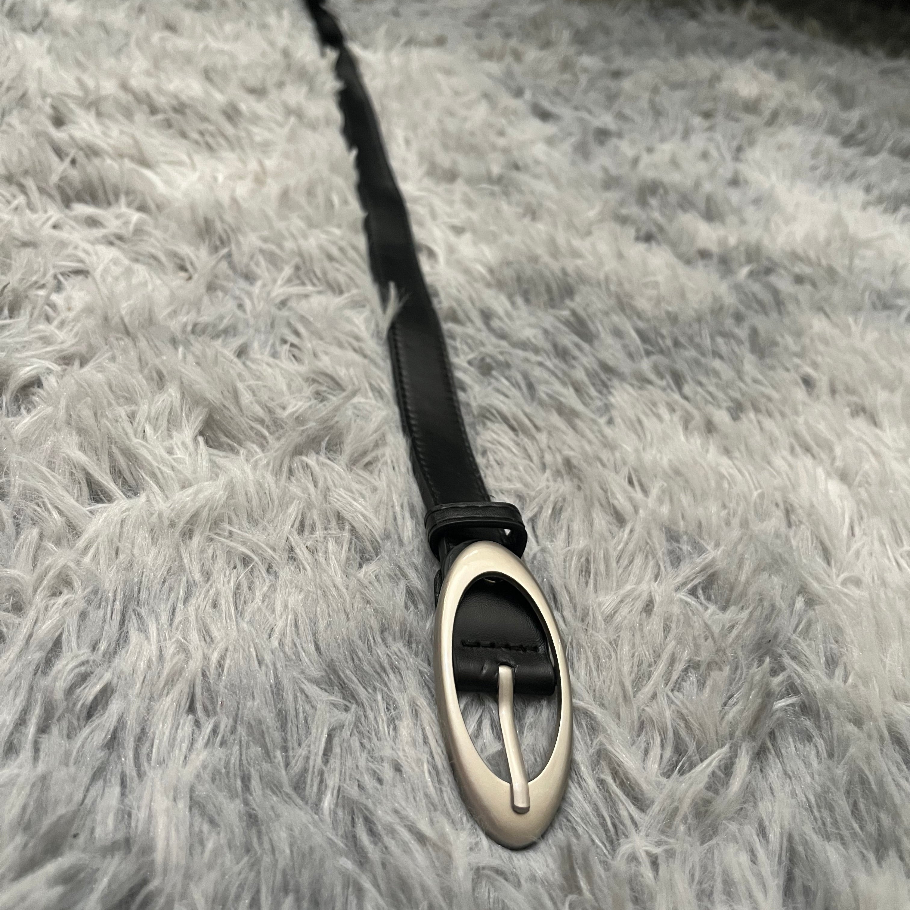 The Oval Belt